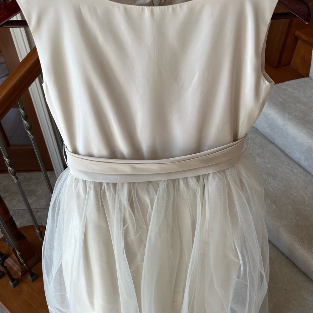 Fenaroli for Regalia Satin-look Ivory/Champagne Flower Girl Dress Girls Sz: 12 - Picture 5 of 13